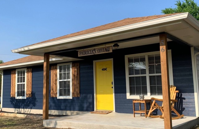 Spacious Yard - Bunk Shed - Private Dock - Neighborhood Boat Ramp