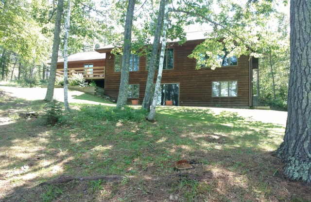 Espacioso durante todo el año, 3 habitaciones en Lakehome en Wabedo Lake, Longville, MN, para 8 personas