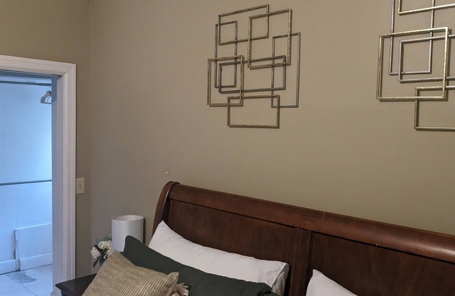 Spacious3BR-2.5Ba Retreat Near Eastchase & AUM