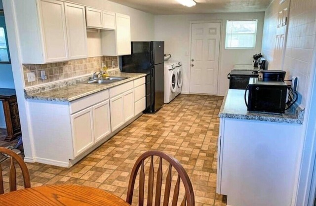 ★Spacious★4BR/2BA★Easy access to TTU/UMC/Cntrl LBK