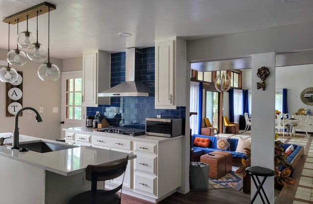 Spanish style Lakefront Home w/ Breathtaking views! Great for family or business