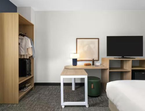 Spark By Hilton Montreal Midtown