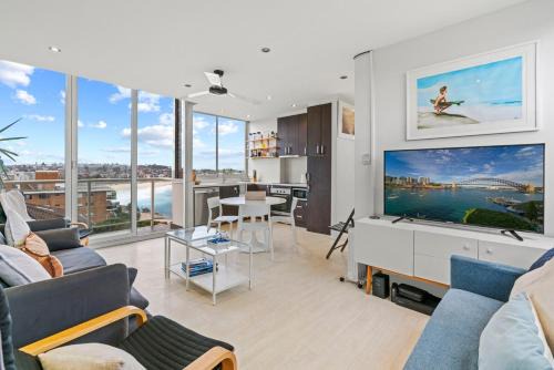 Sparkling Bondi Views