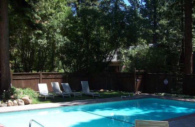 Sparrows Nest by Lake Tahoe Accommodations