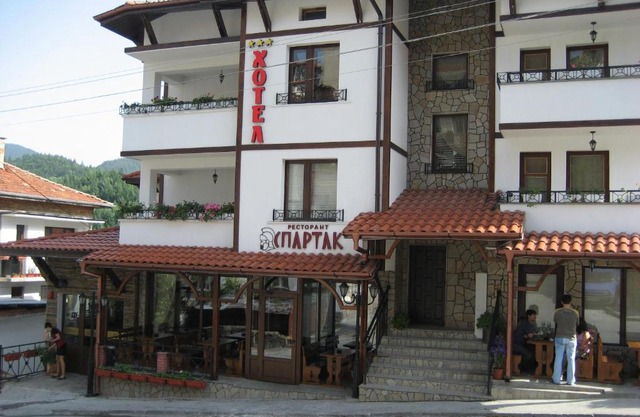 Spartak Family Hotel