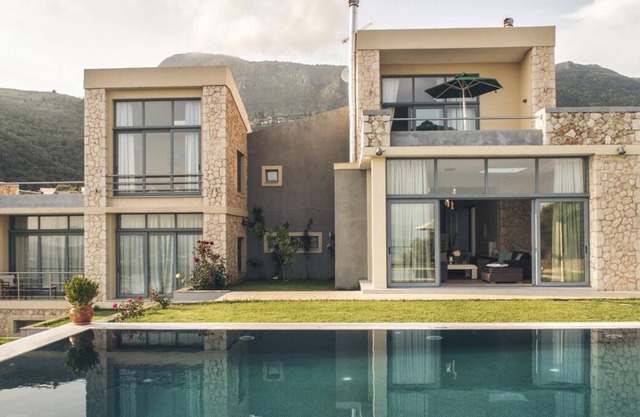 Spartilas View - Cinco Habitaciones Villa, Capacidad 10