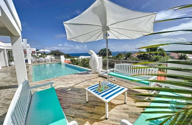 Special offer for HAPPY NEW YEAR For 8 VIP GUESTS IN 4 ROOMS AMAZING TIME