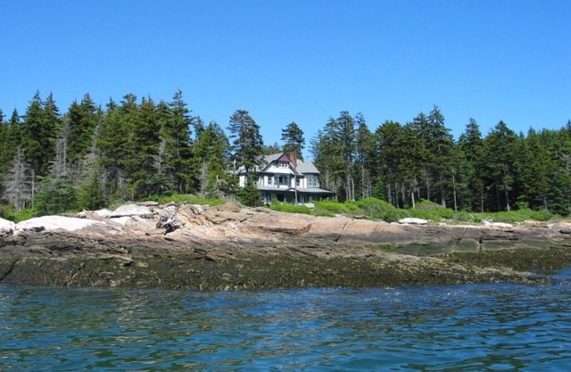 SPECIAL RATE AUGUST 1-10 Exceptional Private Home, 5 Bedroom, 4 Bath, & More....