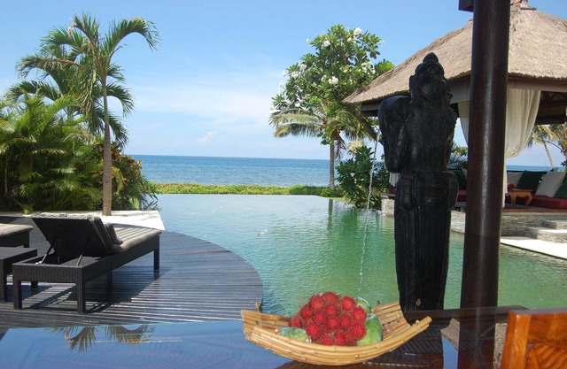 Espectacular frente a la playa Villa - Norte de Bali