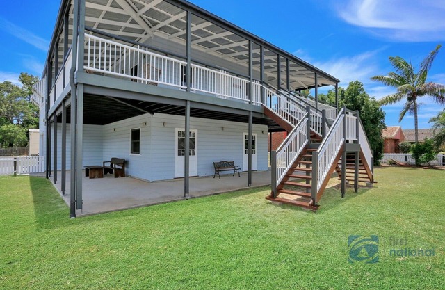 Spectacular Beach Holiday in Modern Country Comfort