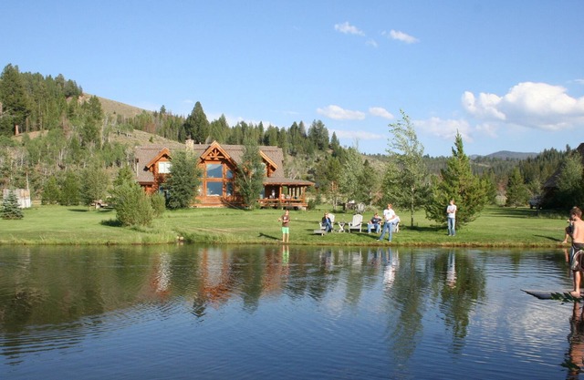 Espectacular finca para familias, pesca, senderismo y ciclismo.