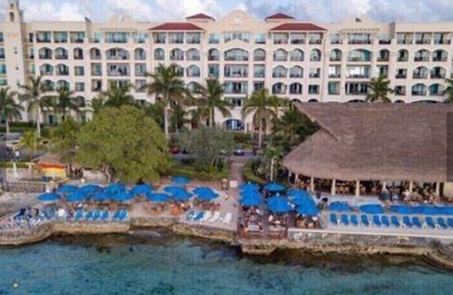 Spectacular Landmark beachfront condo.