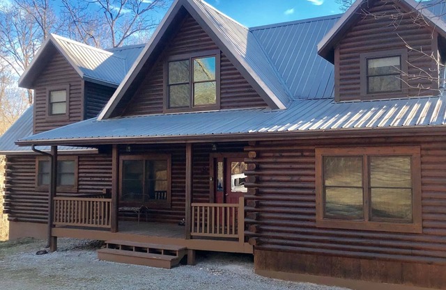 Espectacular Log Home ... 12 Acres en la ensenada privada, A orillas del lago