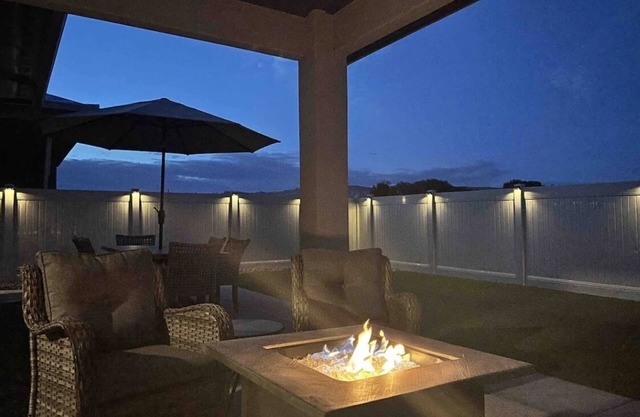 Spectacular Mesa view 3 room home