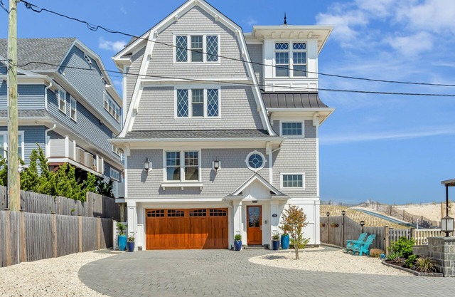Spectacular Oceanfront Oasis