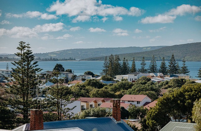 Spectacular views, charming cottage | Pinnaroo