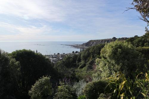Spectacular Views Convenient & Affordable