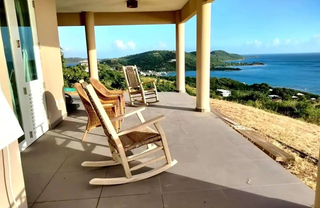 Spectacular Villa Vista Melones First Floor