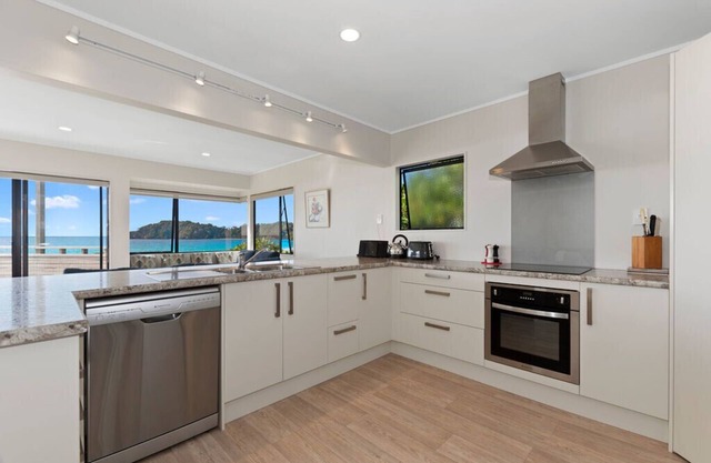 Espectacular Woolleys Bay - Matapouri Holiday Home