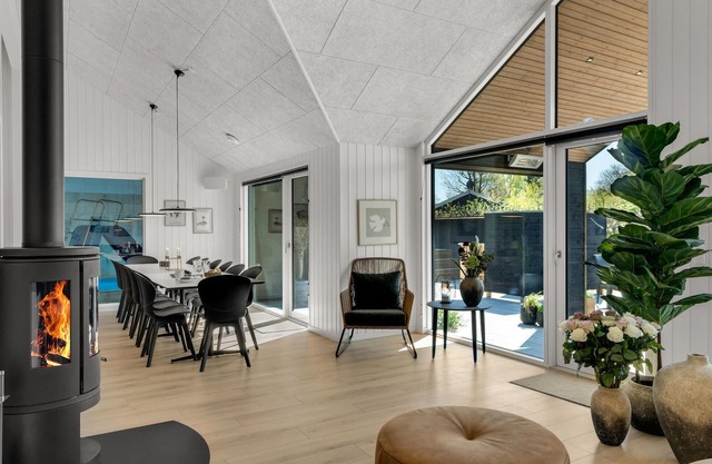 Alojamiento de 5 habitaciones en Dronningmølle