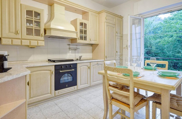 Alojamiento de 2 habitaciones en Genova