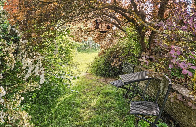 Spend a wonderful time with the family in this cozy vacation home.