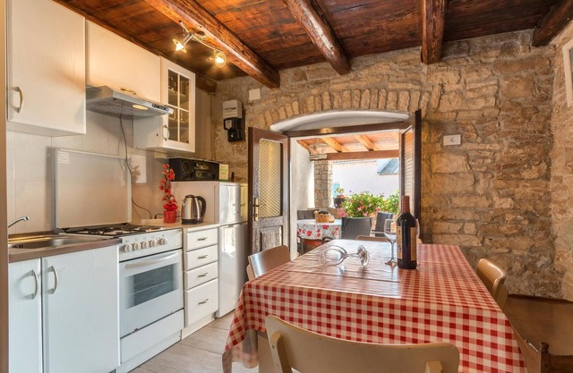 Alojamiento de 2 habitaciones en Svetvincenat