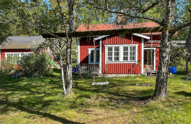 Alojamiento de 2 habitaciones en Adelsö