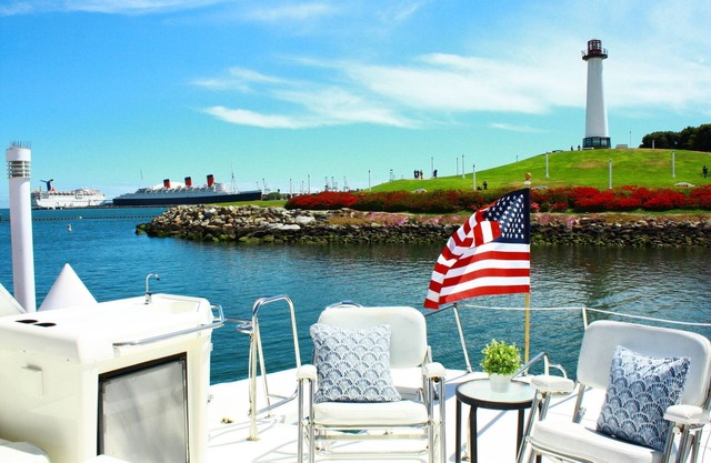 Spend the Night on a Yacht!