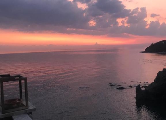 Spiaggia Segreta Rifugio Naturale sul Mar Tirreno