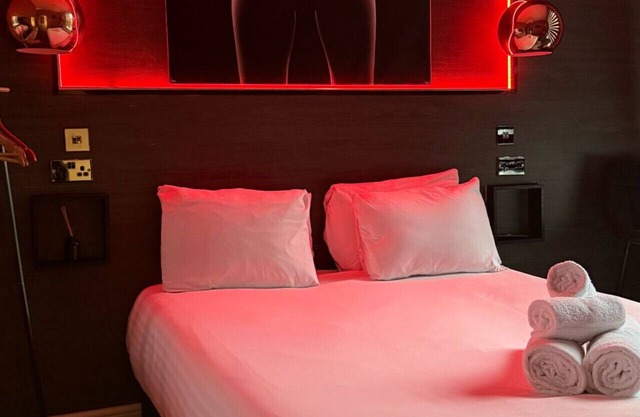 Spicy 1 BR jacuzzi flat London