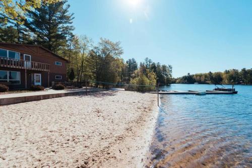 Spider Lake Escape Pontoon Rentals Sandy Beach