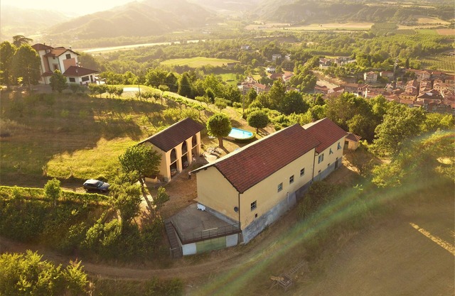 Spigno Italia: family home with fantastic views