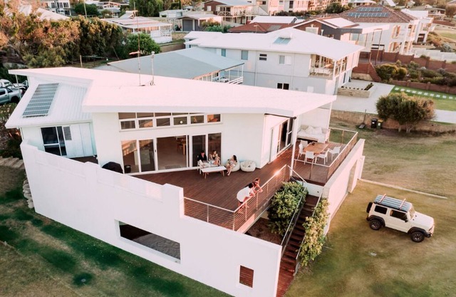 'Spinaway' Beach House Falcon