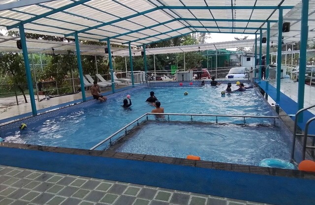 Splash Resort