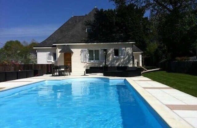 Espléndida Villa, cerca de Vannes 350M2, 3000m2 de jardín, 7 habitaciones, 13 personas