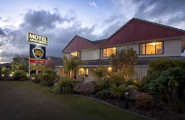 Sport of Kings Motel