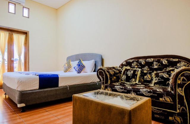 SPOT ON 2448 Hotel Tlogorejo 2