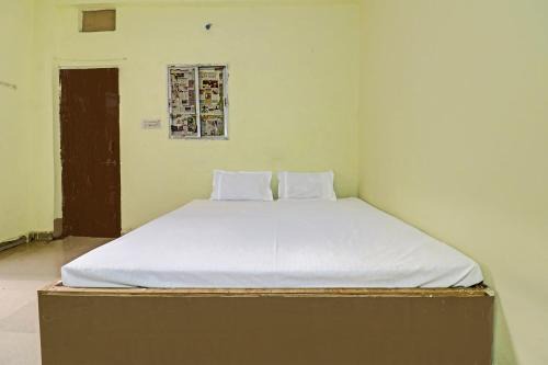 SPOT ON 81062 Moonlight Hotel