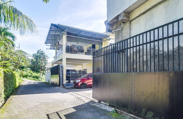 SPOT ON 92000 3m Kost Dan Homestay