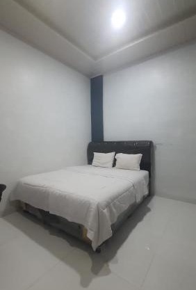 SPOT ON 92481 Modena Homestay Syariah Near SD Negeri