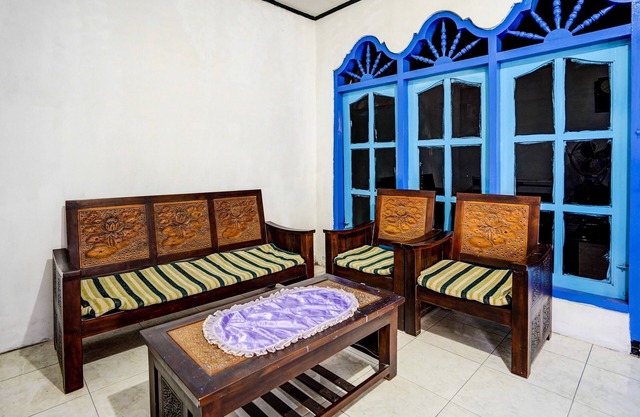 SPOT ON 92595 Umi Homestay Syariah
