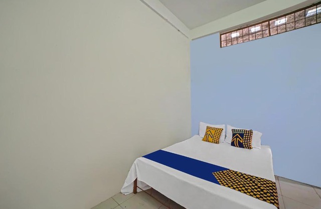 SPOT ON 92600 Mandiri Inn