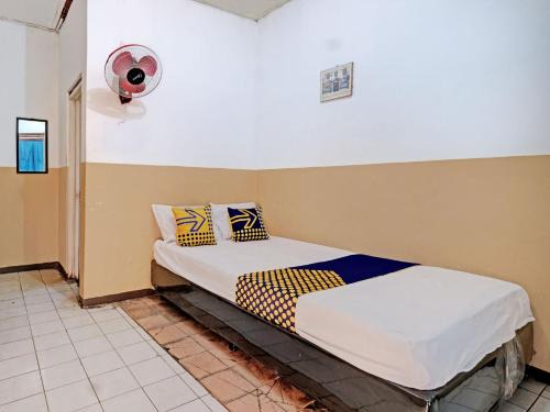 SPOT ON 92983 Hotel Ayu