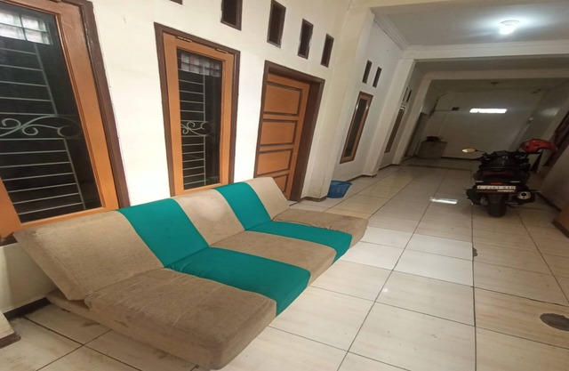 SPOT ON 93385 Penginapan Hj Lilis 2 Syariah