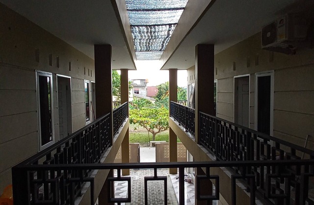 SPOT ON 93428 Pinus Jaya SyariahNearTaman Amaryllis Pekanbaru