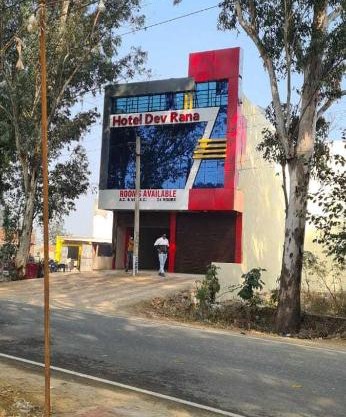 SPOT ON 80606B Hotel Dev Rana