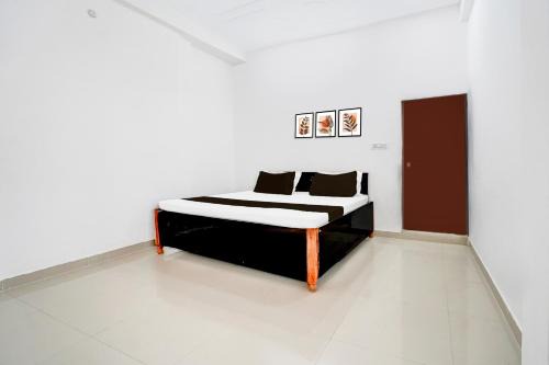SPOT ON Hotel Vardaan