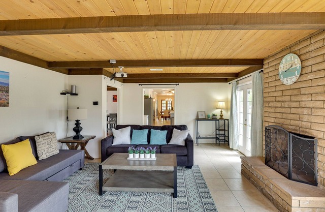 Sprawling California Ranch House w/ Courtyard!