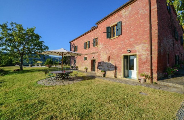 Sprawling Villa with Breathtaking Views in Emilia-Romagna